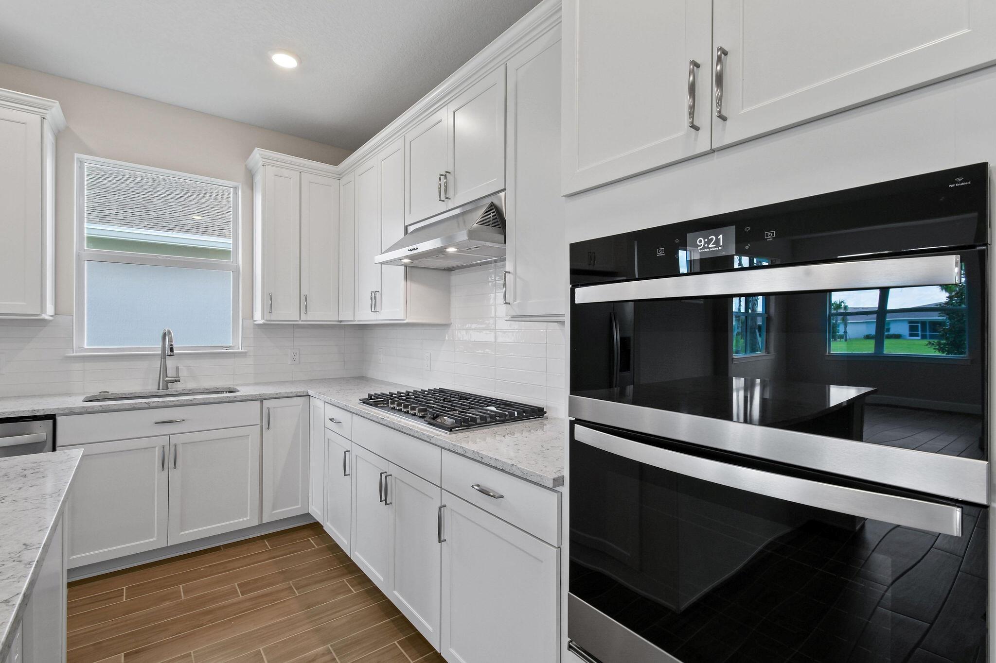 DEL WEBB TRADITION - Residential