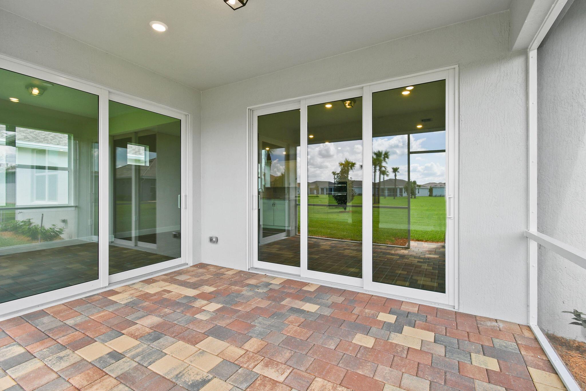 DEL WEBB TRADITION - Residential