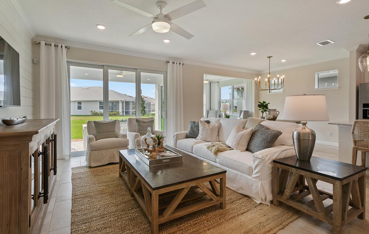 DEL WEBB TRADITION - Residential