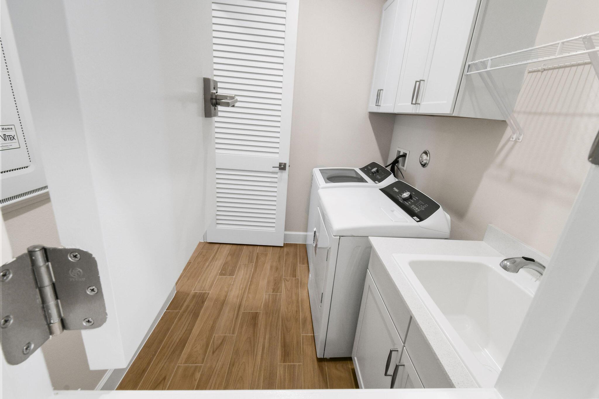 DEL WEBB TRADITION - Residential