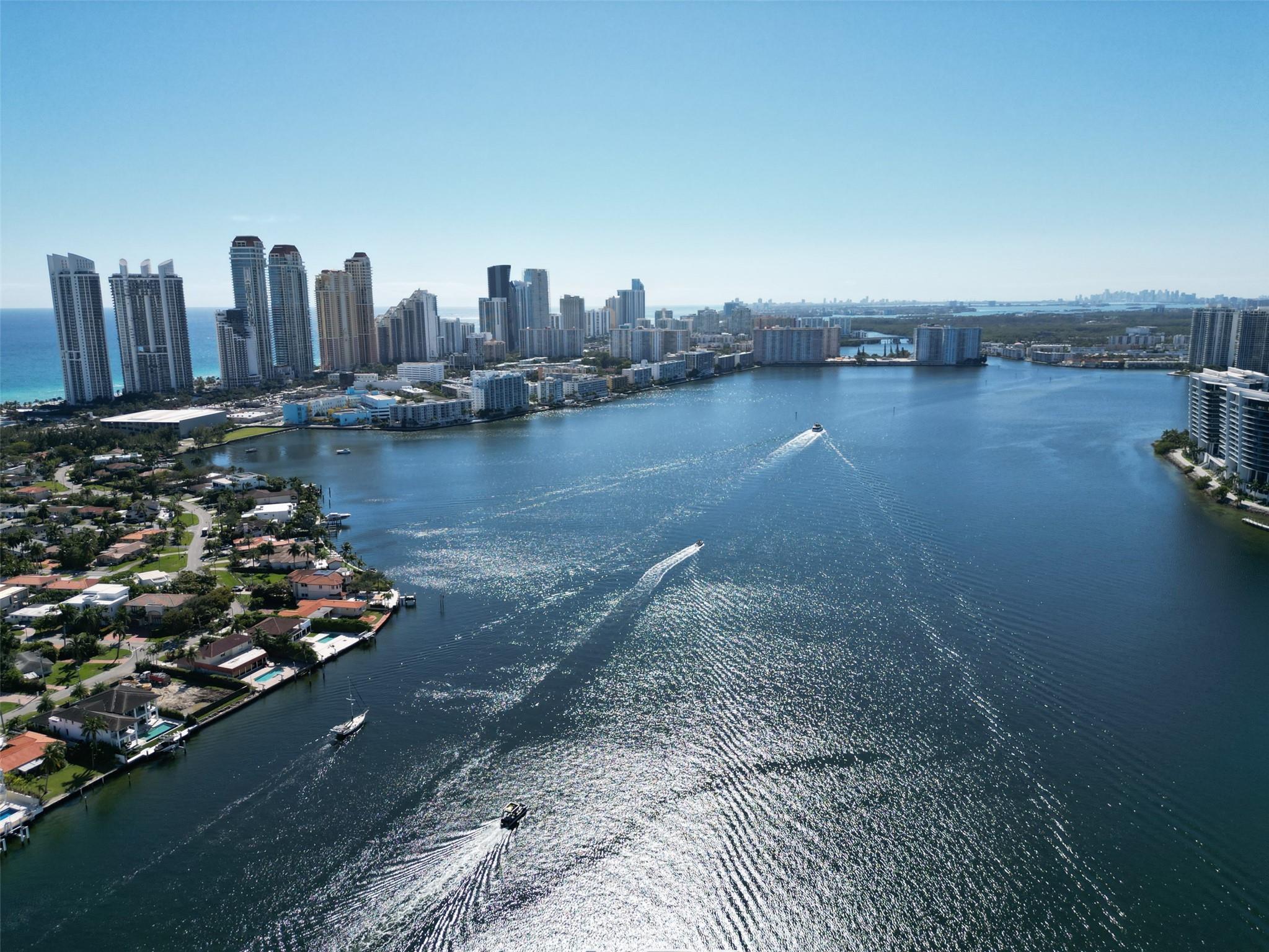 19101 MYSTIC POINTE DR 904, Aventura, FL, 33180/$349,000 3 19101 MYSTIC POINTE DR 904