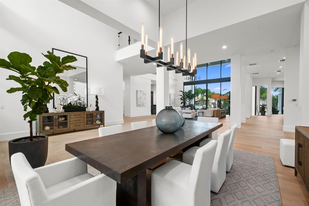 ADMIRALS COVE - Residential