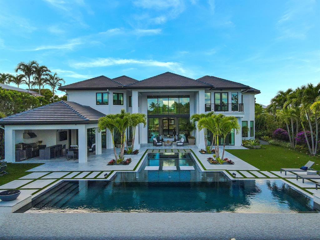 ADMIRALS COVE - Residential