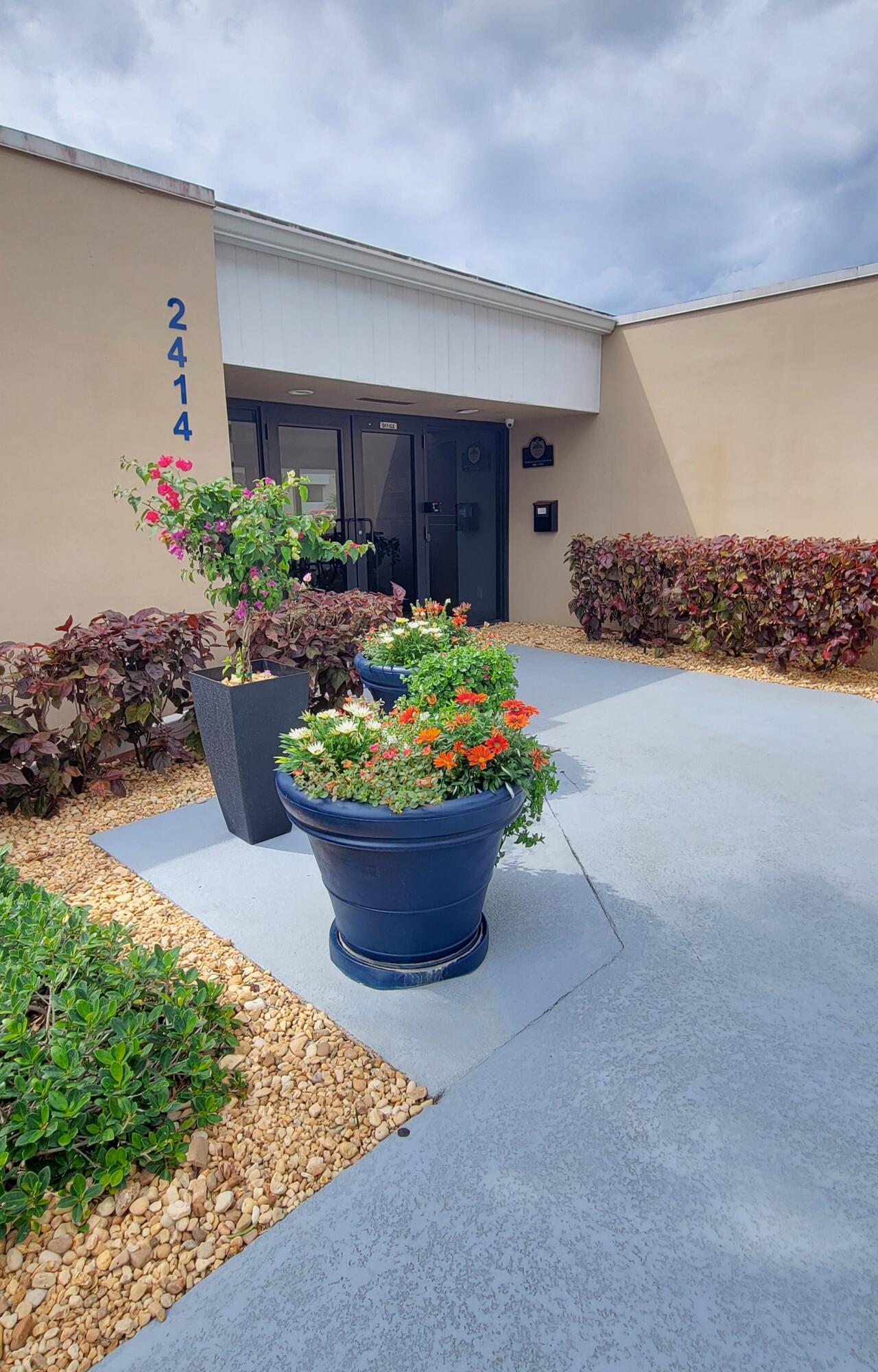 DEER CREEK COUNTRY CLUB - Residential