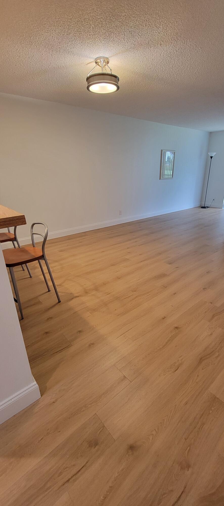 DEER CREEK COUNTRY CLUB - Residential