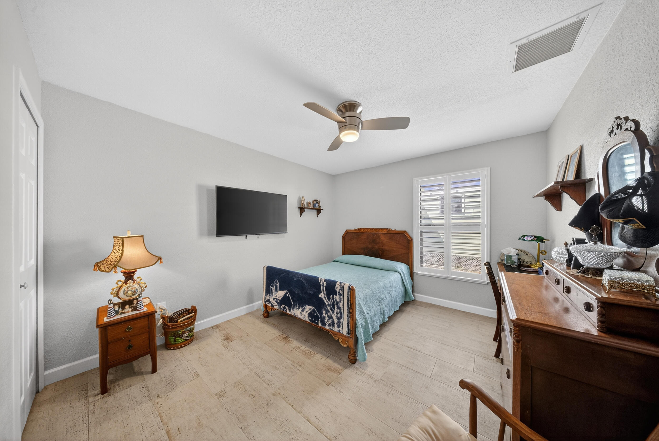 SPANISH LAKES 1 - Residential