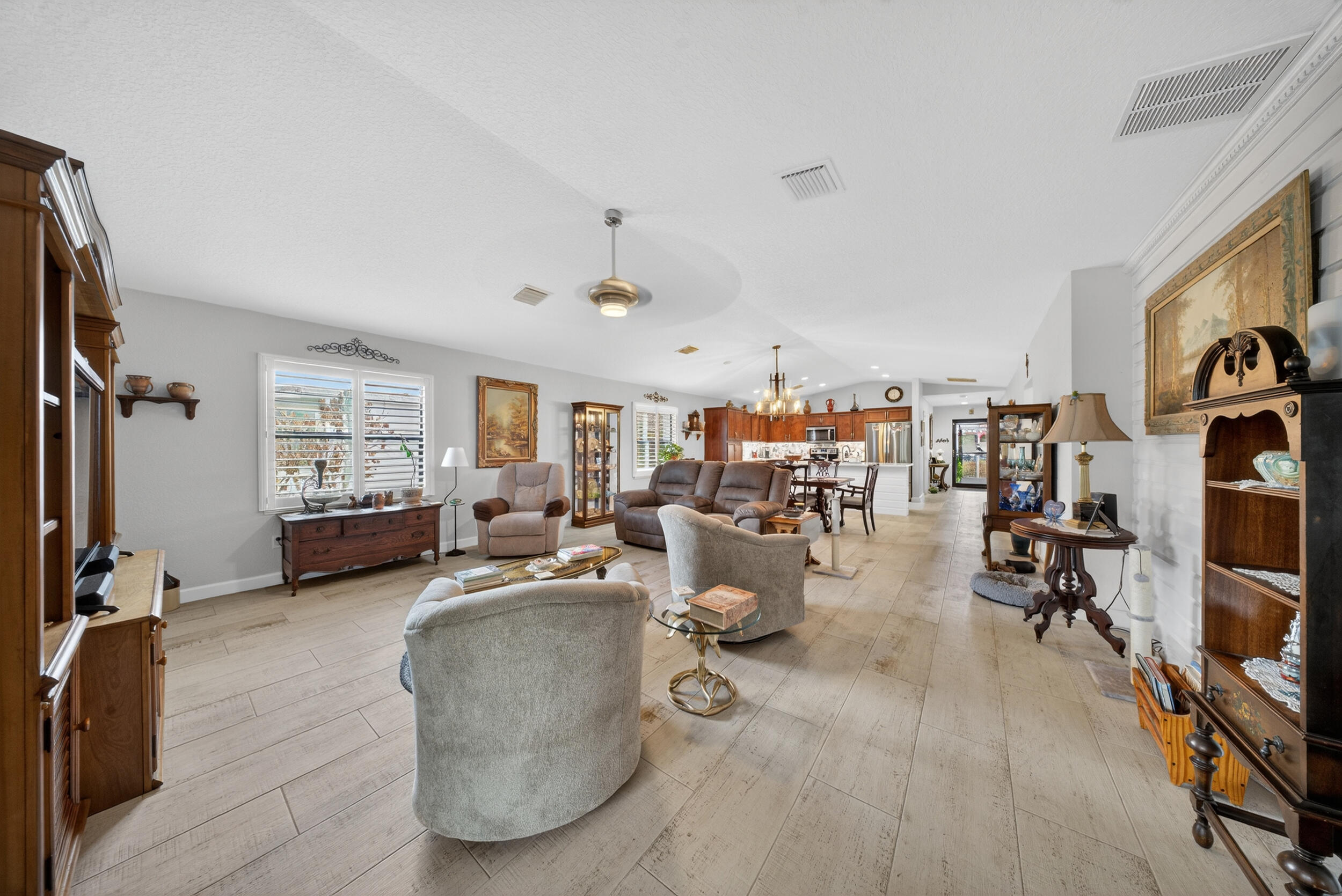 SPANISH LAKES 1 - Residential