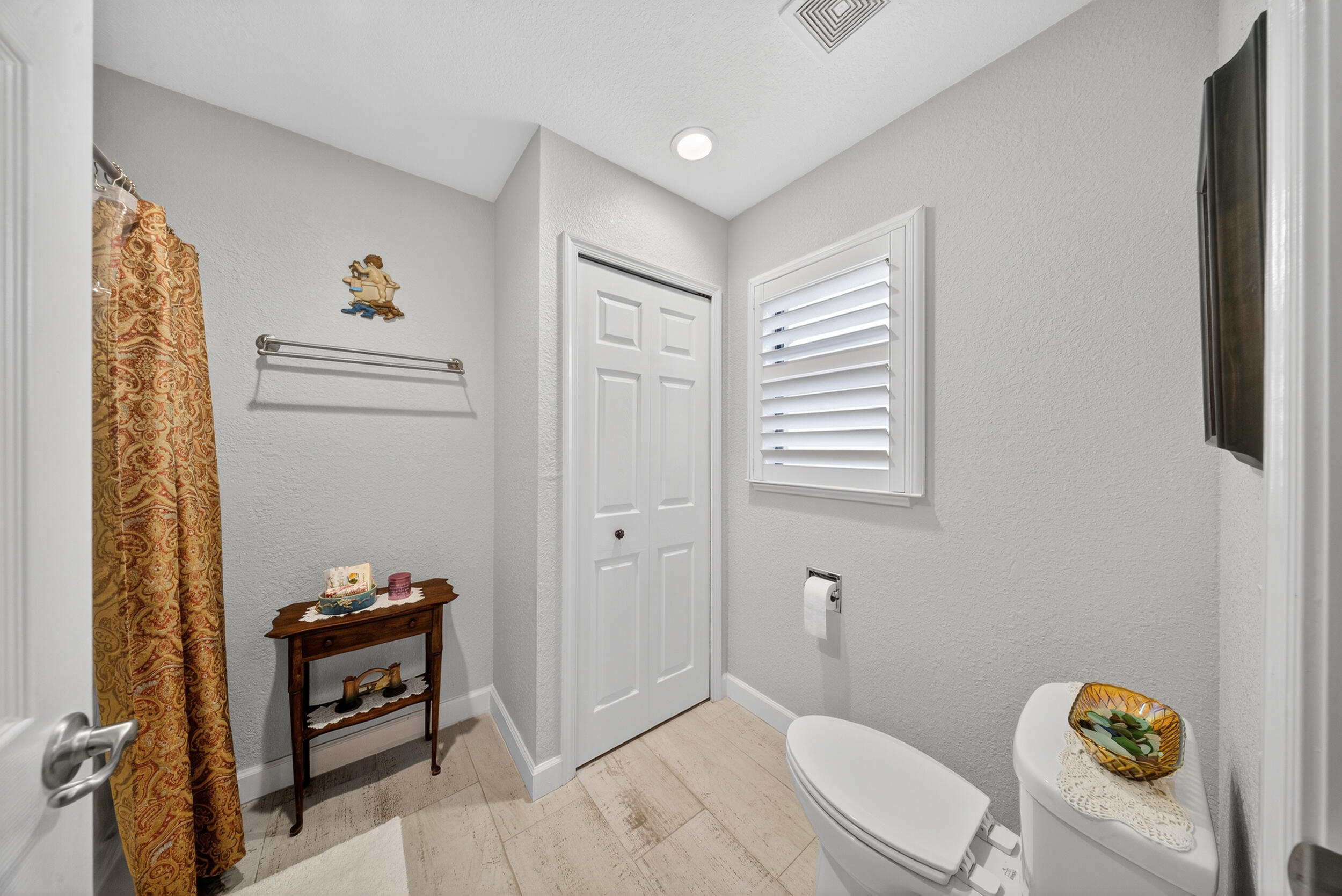 SPANISH LAKES 1 - Residential