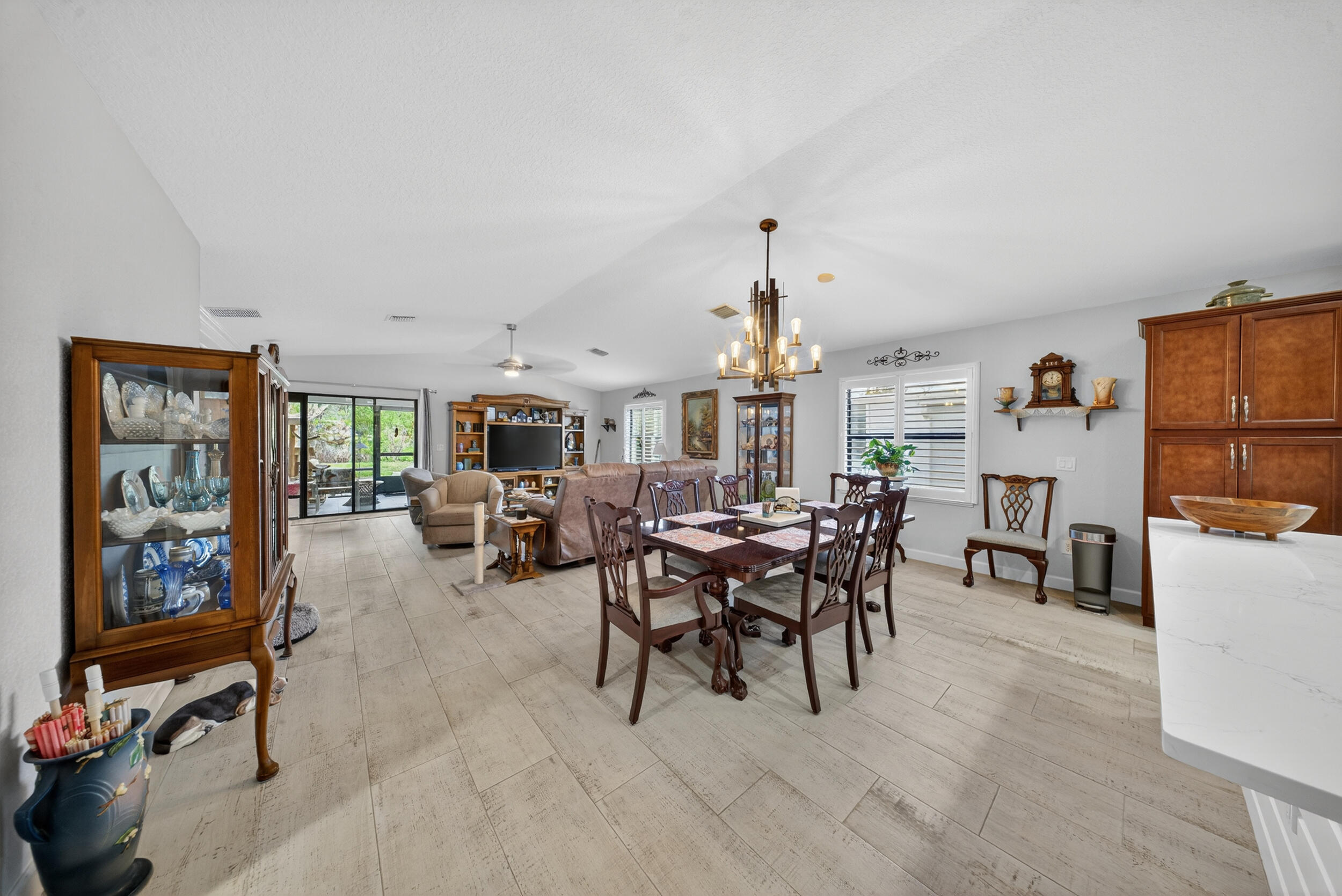 SPANISH LAKES 1 - Residential