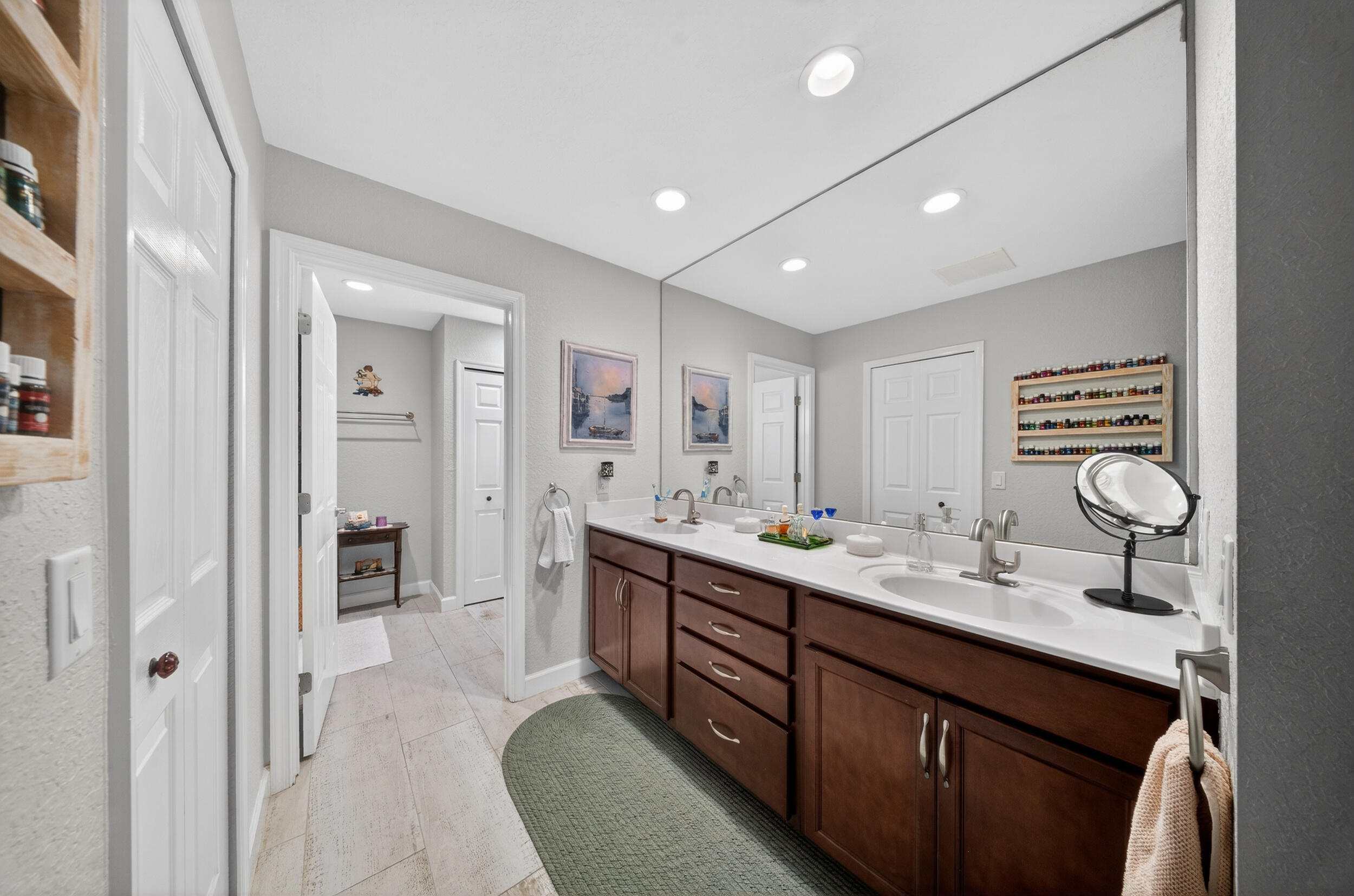 SPANISH LAKES 1 - Residential