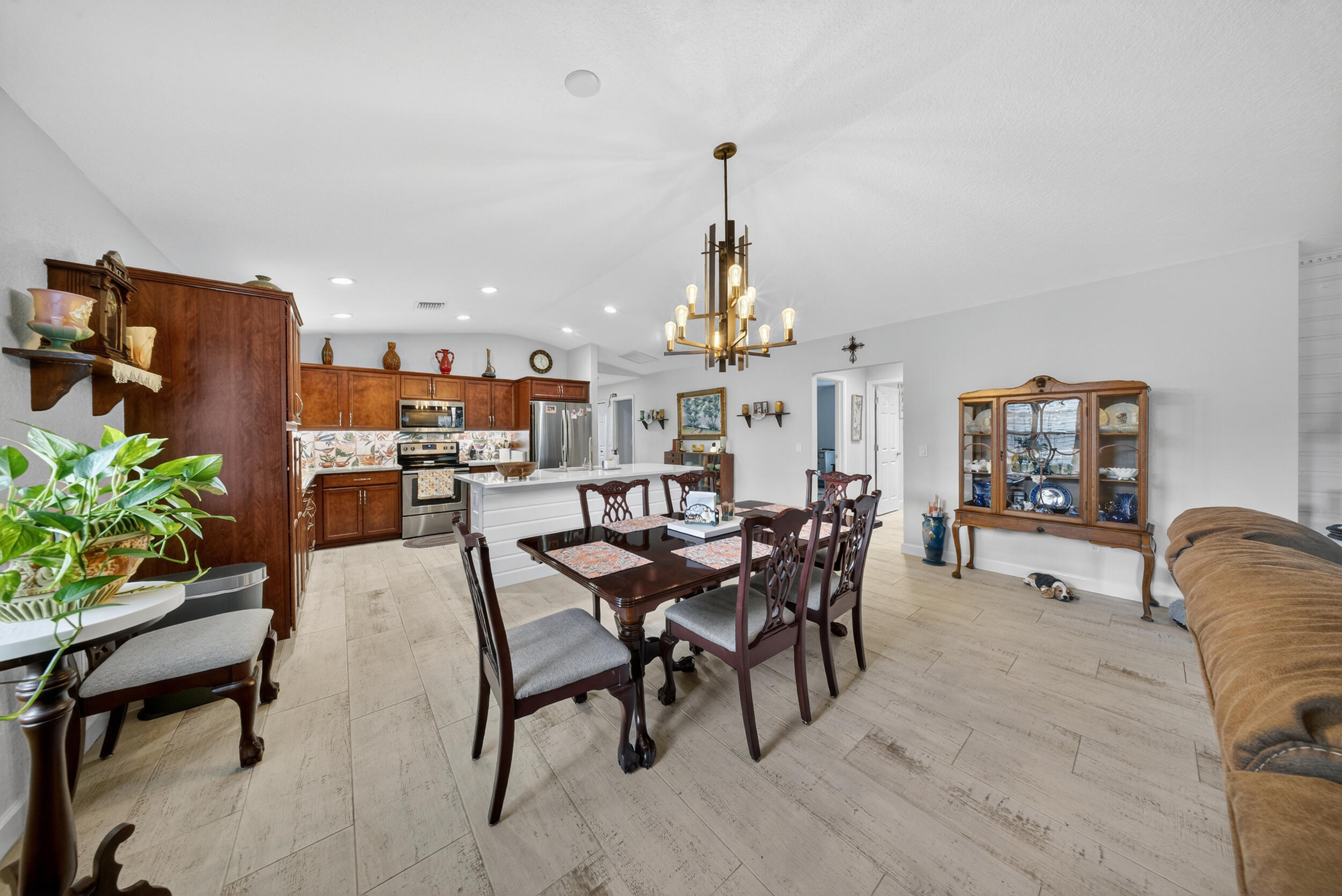 SPANISH LAKES 1 - Residential