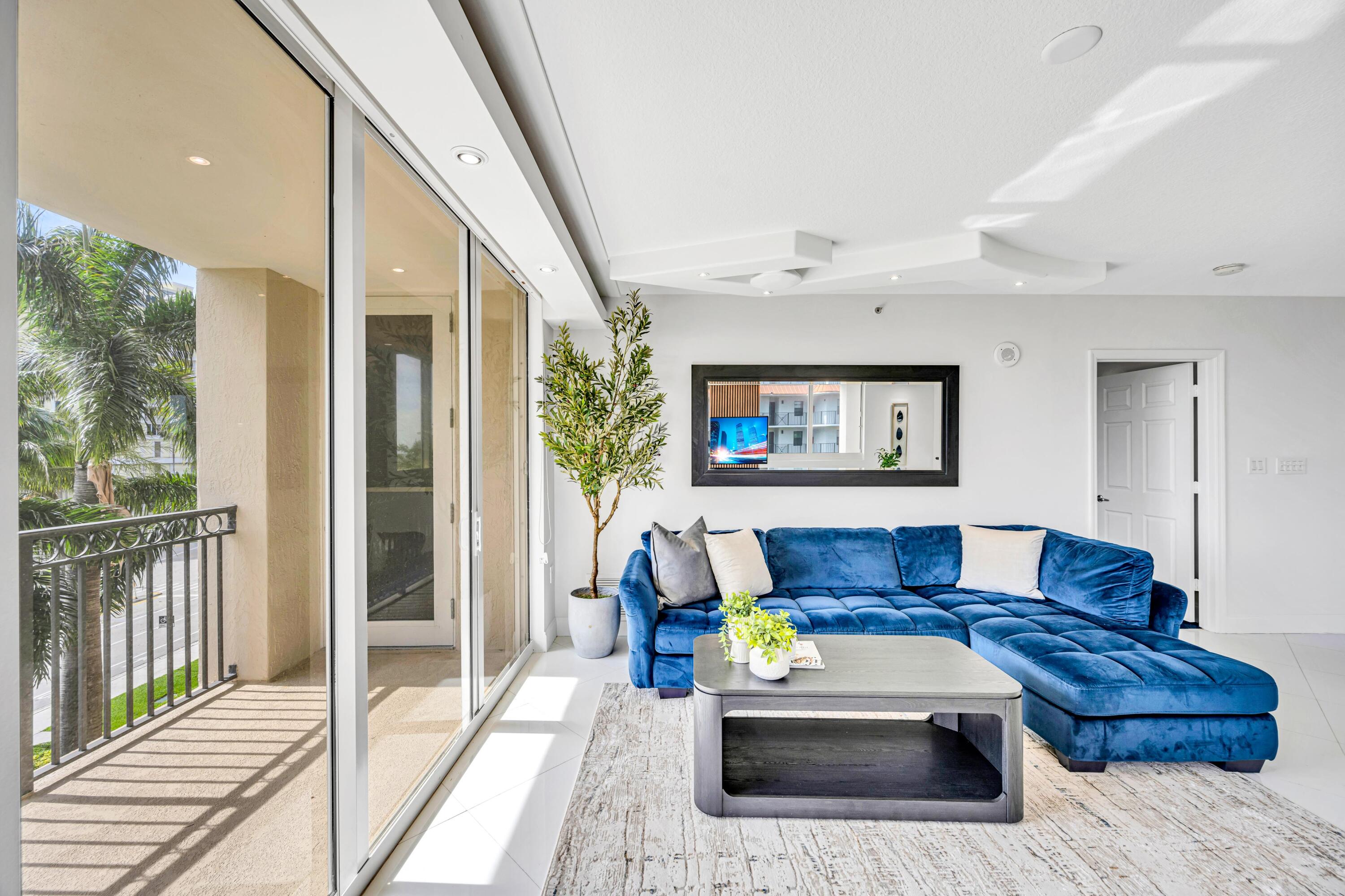 2011 N Ocean Boulevard 405