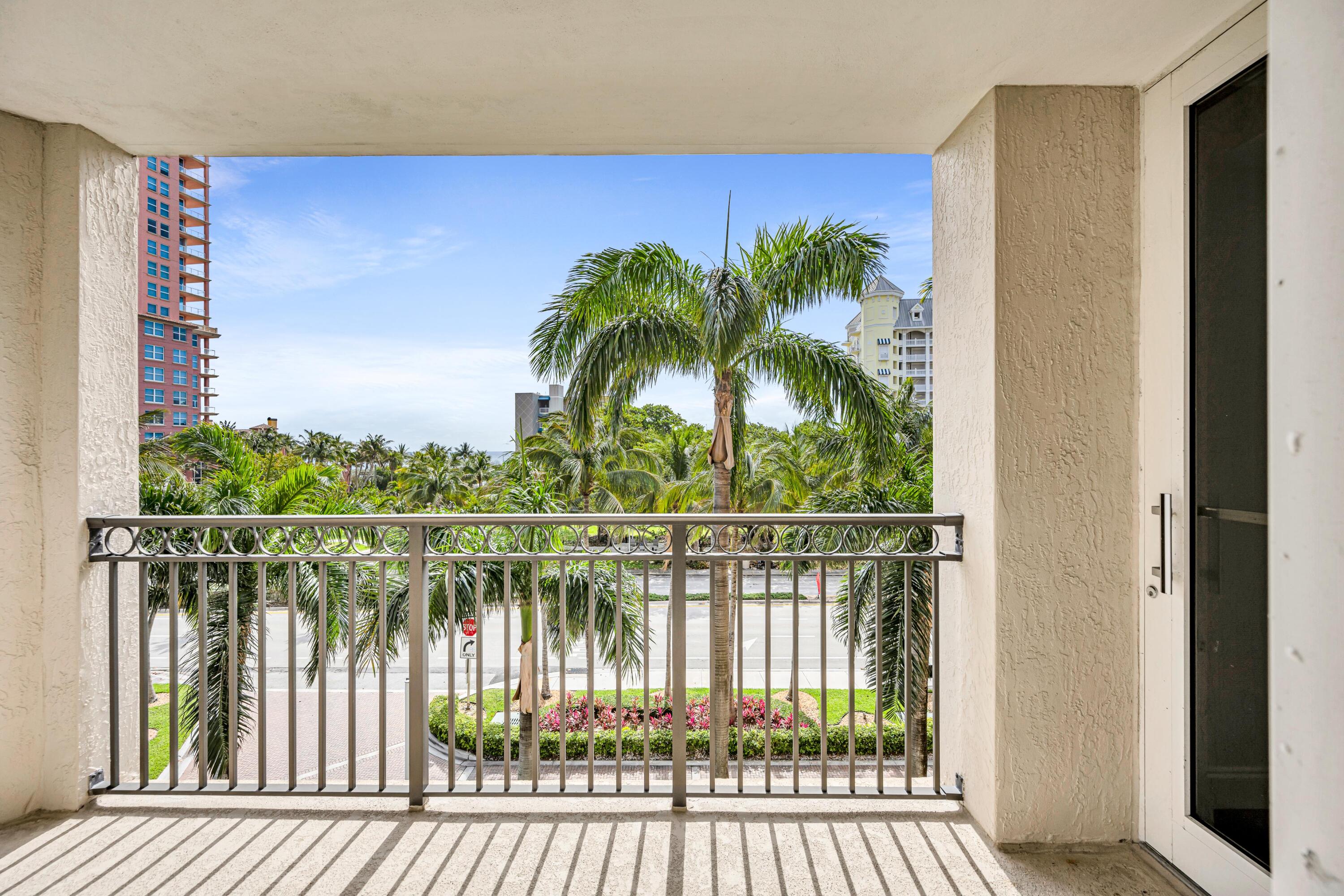 2011 N Ocean Boulevard 405