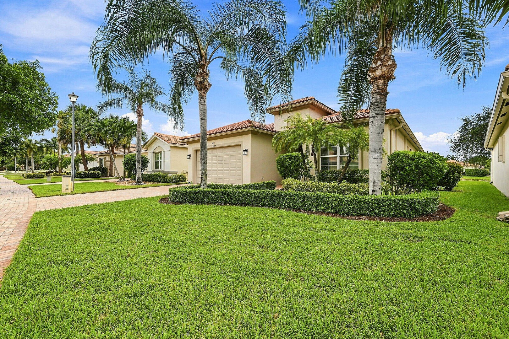 Properties | Stephanie Kaufman 14820 Strand Lane