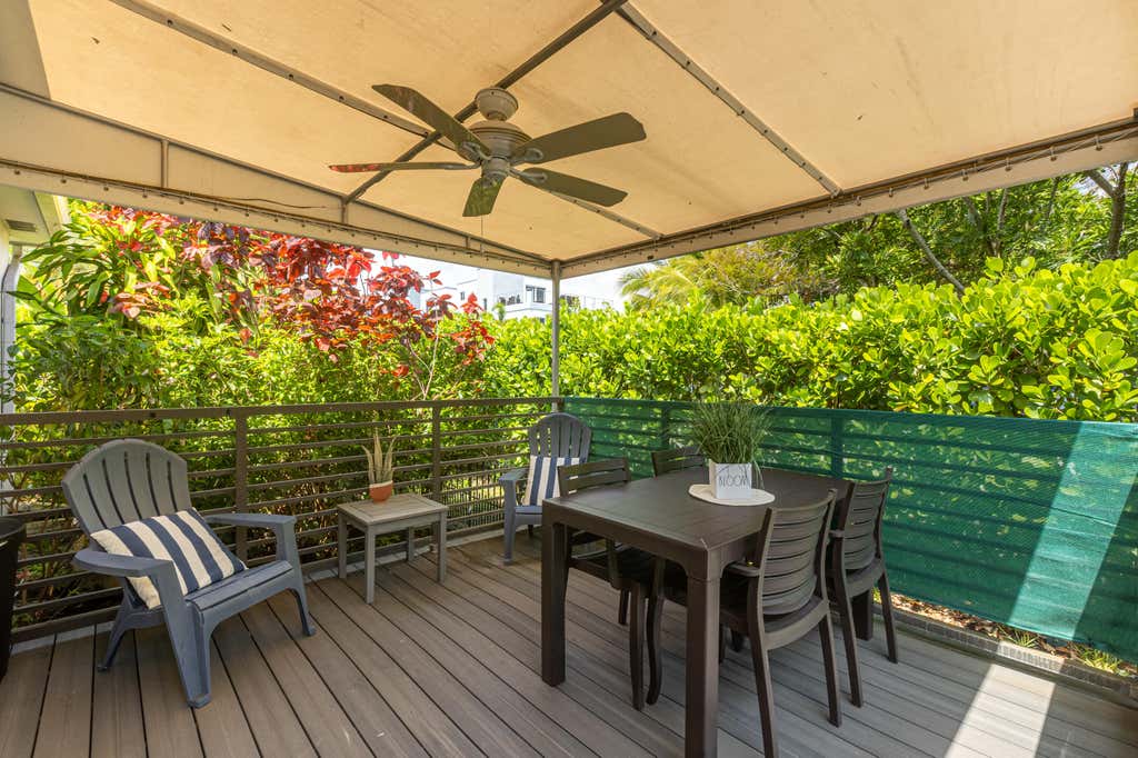 Photo of 1620 NE 8th Street, Fort Lauderdale, FL 33304 (MLS # B26036391)