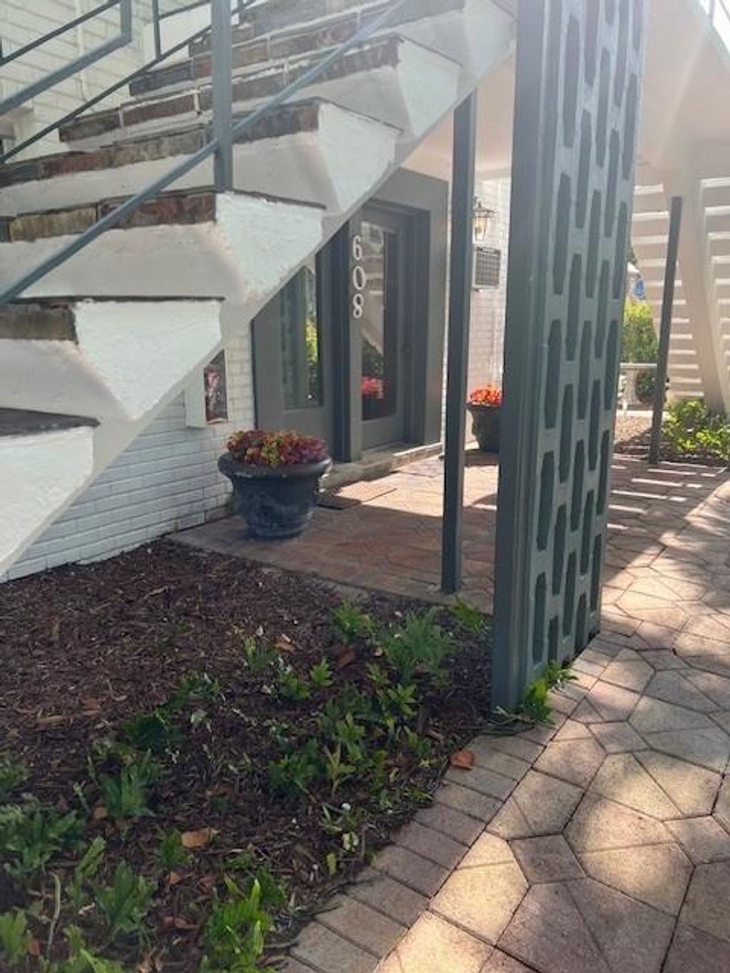 Photo of 608 SE 6th Street #26, Fort Lauderdale, FL 33301 (MLS # F10503082)