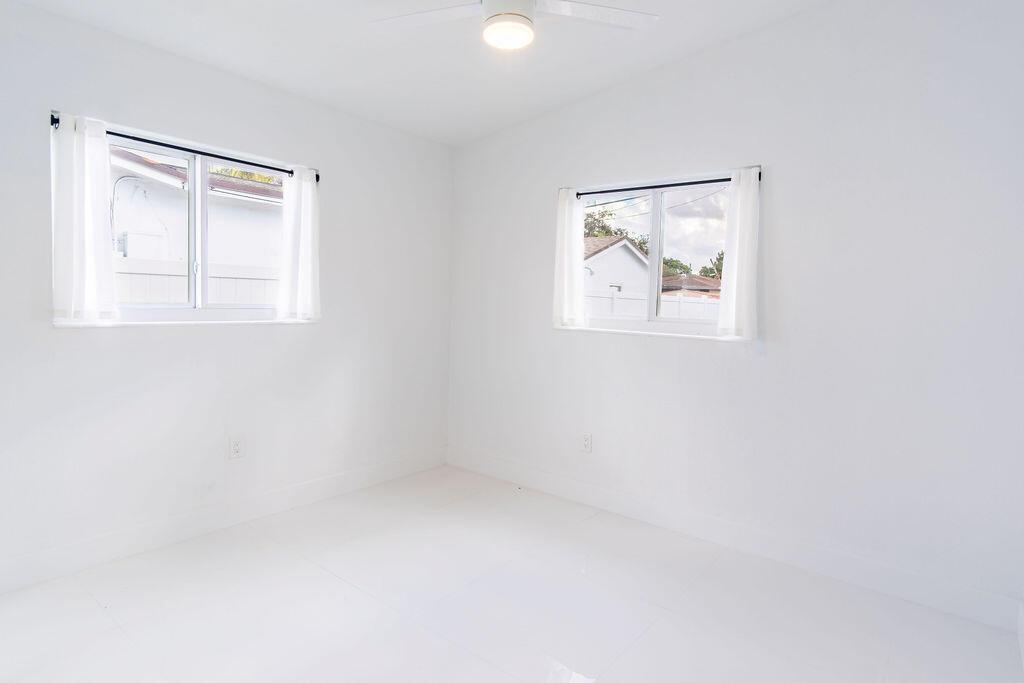 HOLLYWOOD HEIGHTS ESTATES - Residential