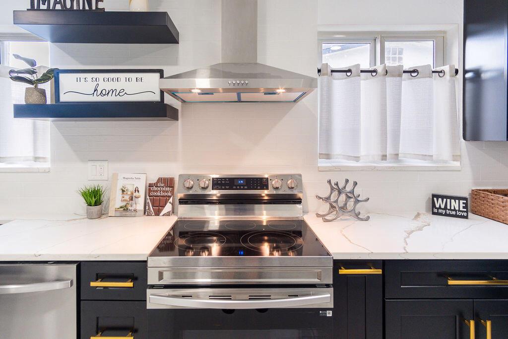 HOLLYWOOD HEIGHTS ESTATES - Residential