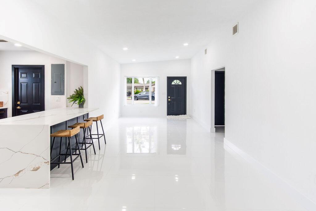 HOLLYWOOD HEIGHTS ESTATES - Residential