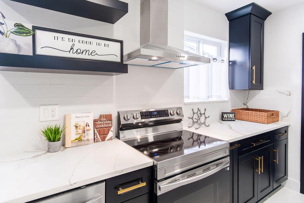 HOLLYWOOD HEIGHTS ESTATES - Residential