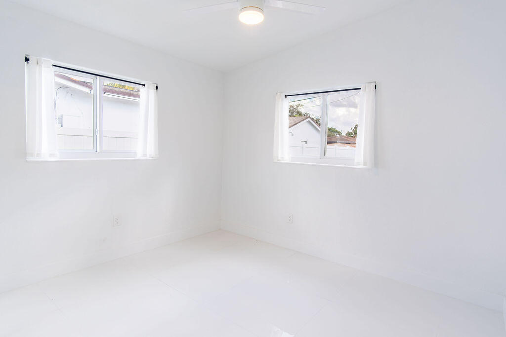 HOLLYWOOD HEIGHTS ESTATES - Residential