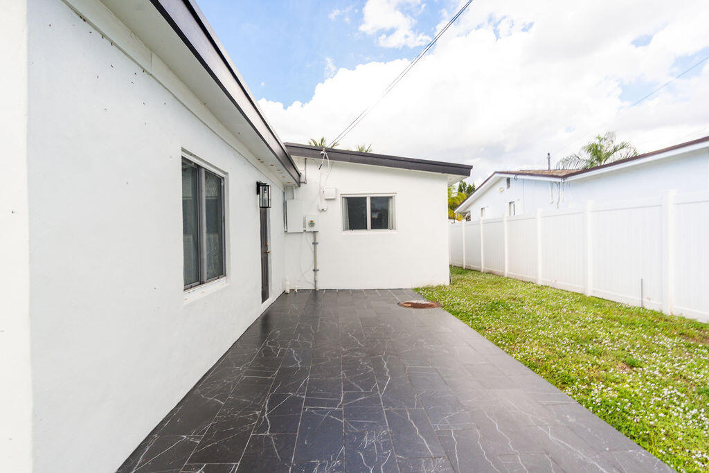 HOLLYWOOD HEIGHTS ESTATES - Residential