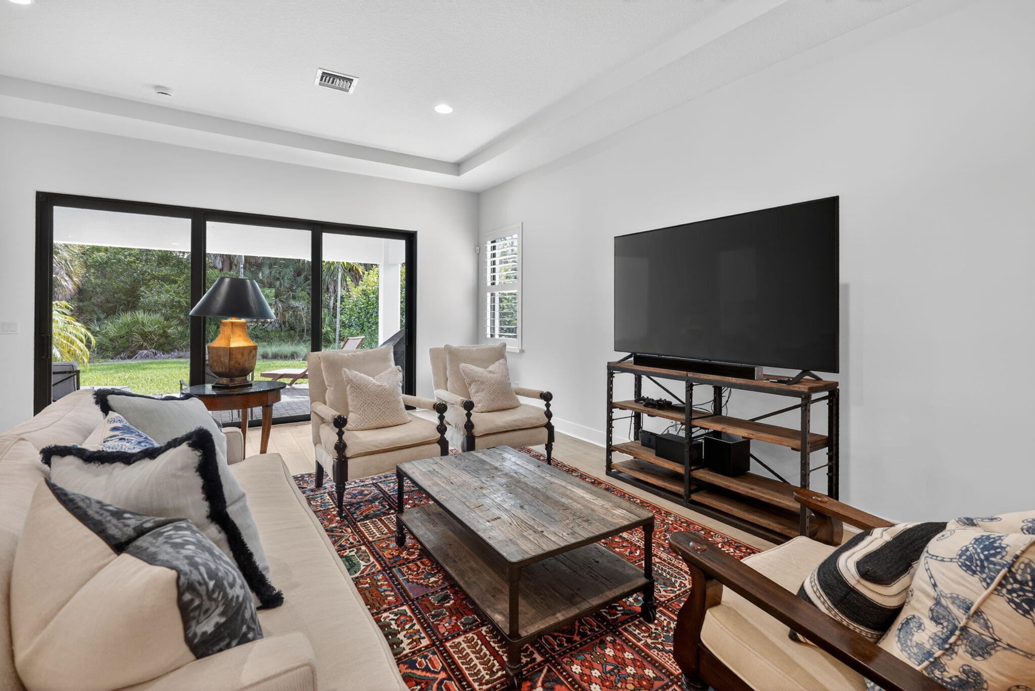 ARTISTRY - Residential