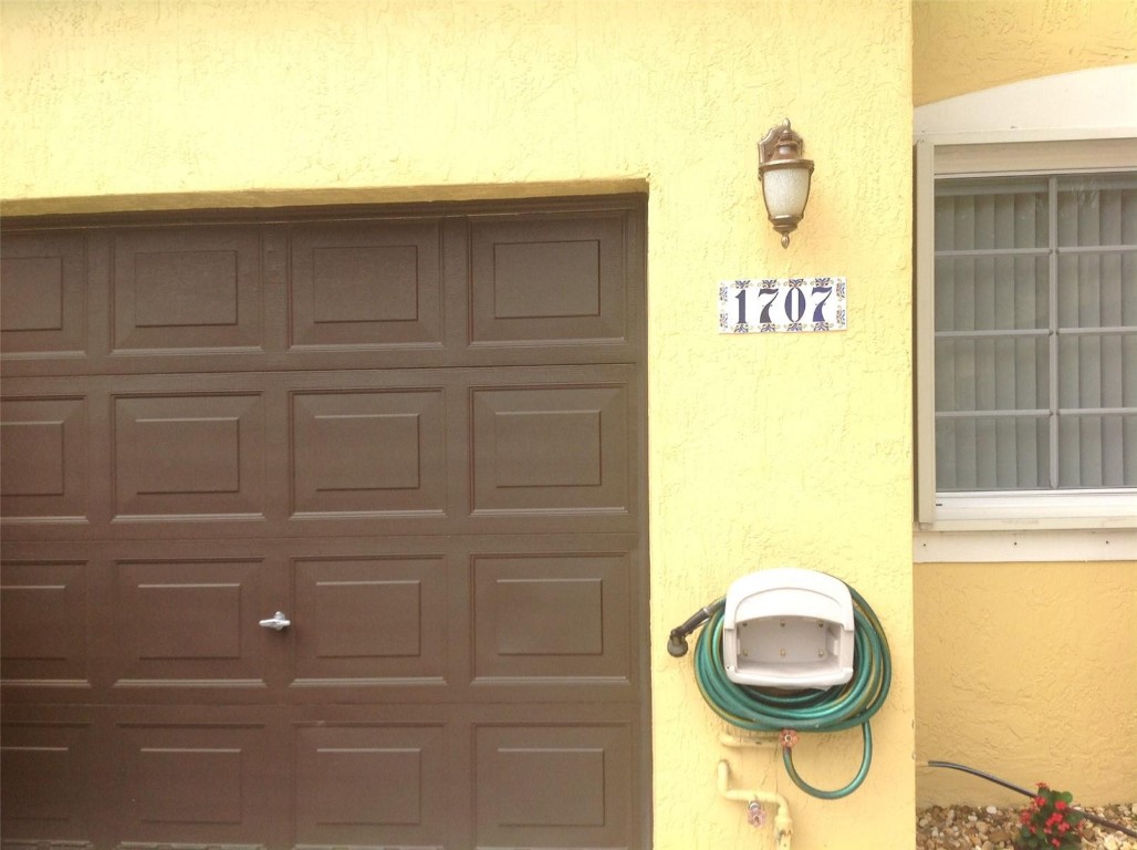 COURTYARDS AT AVALON - Residential