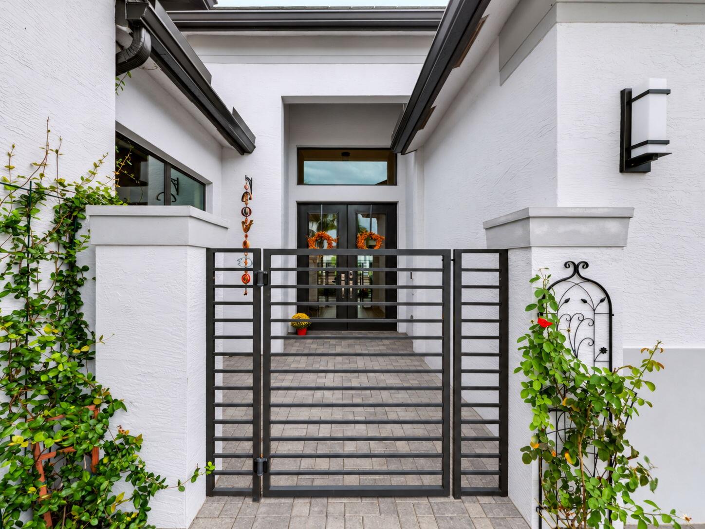 12441 SW CRYSTAL COVE Drive
