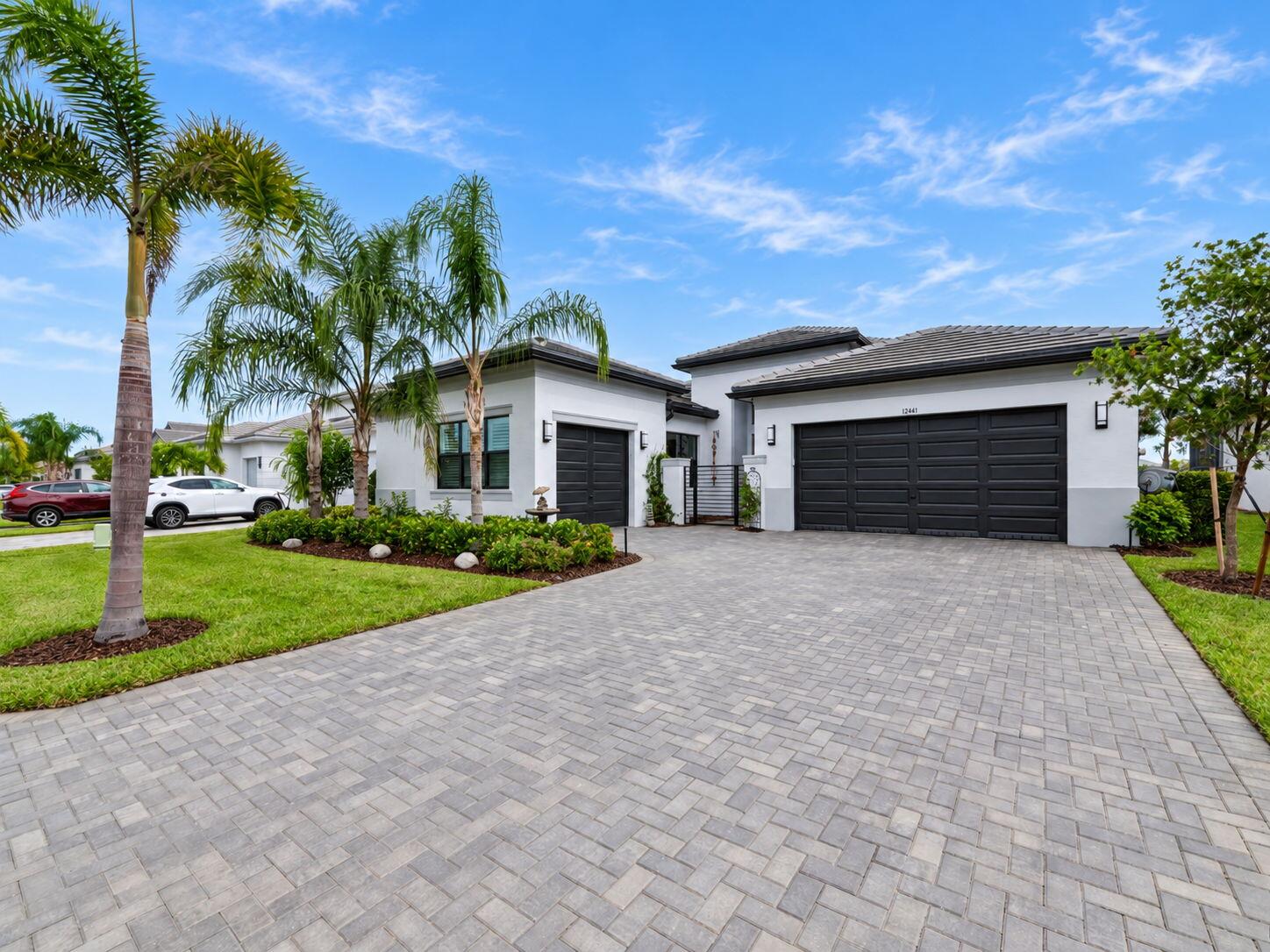 12441 SW CRYSTAL COVE Drive