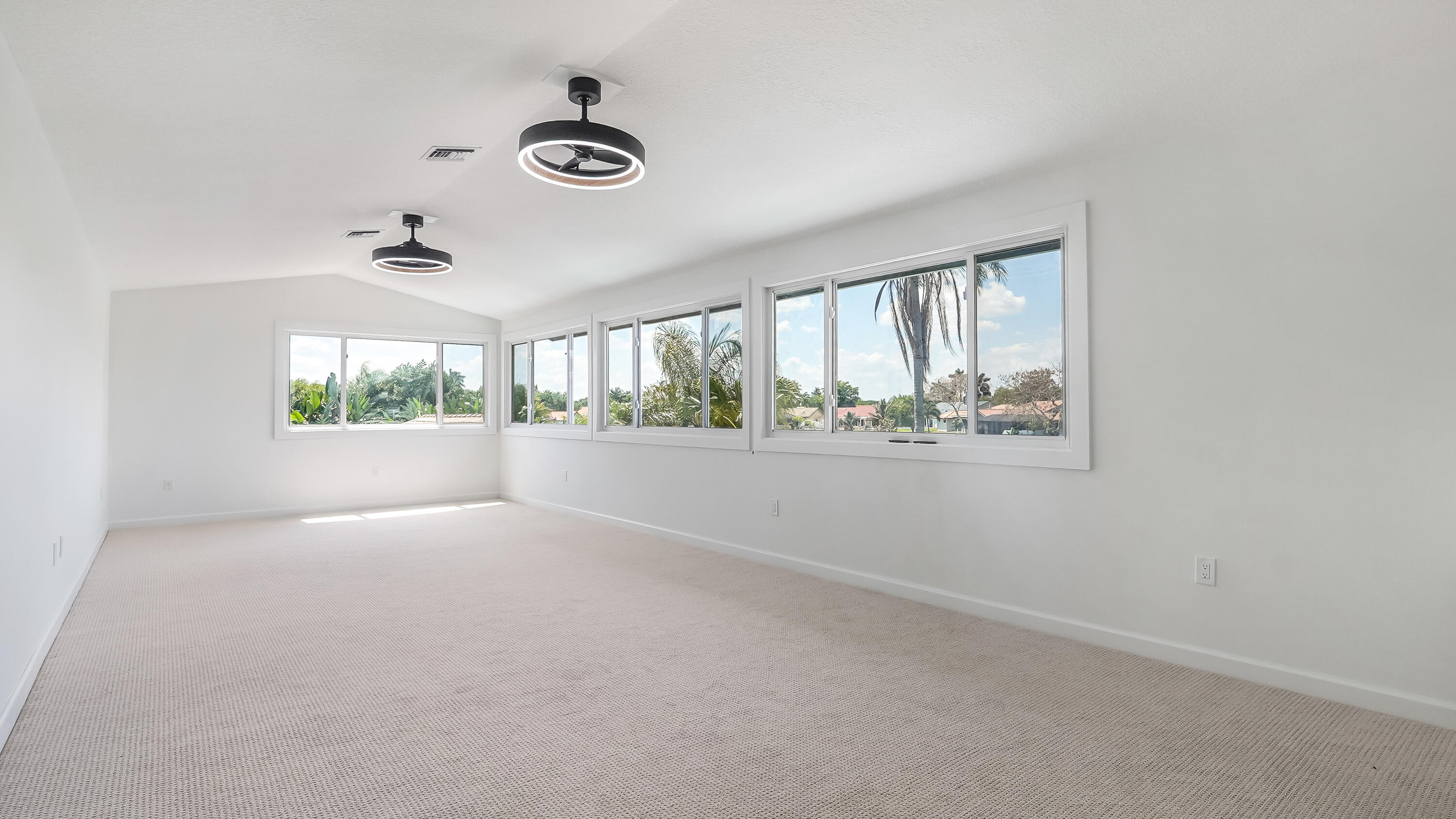 JACARANDA LAKES SECTION SEVEN - Residential