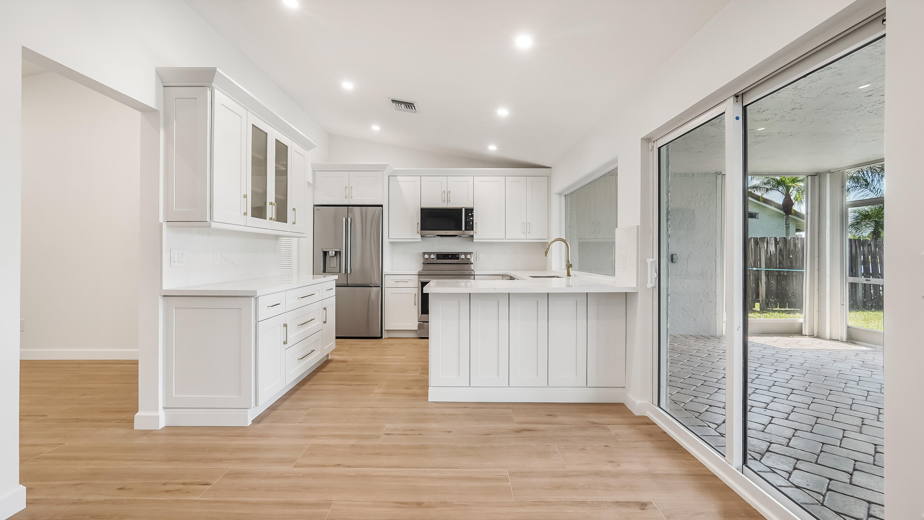 JACARANDA LAKES SECTION SEVEN - Residential