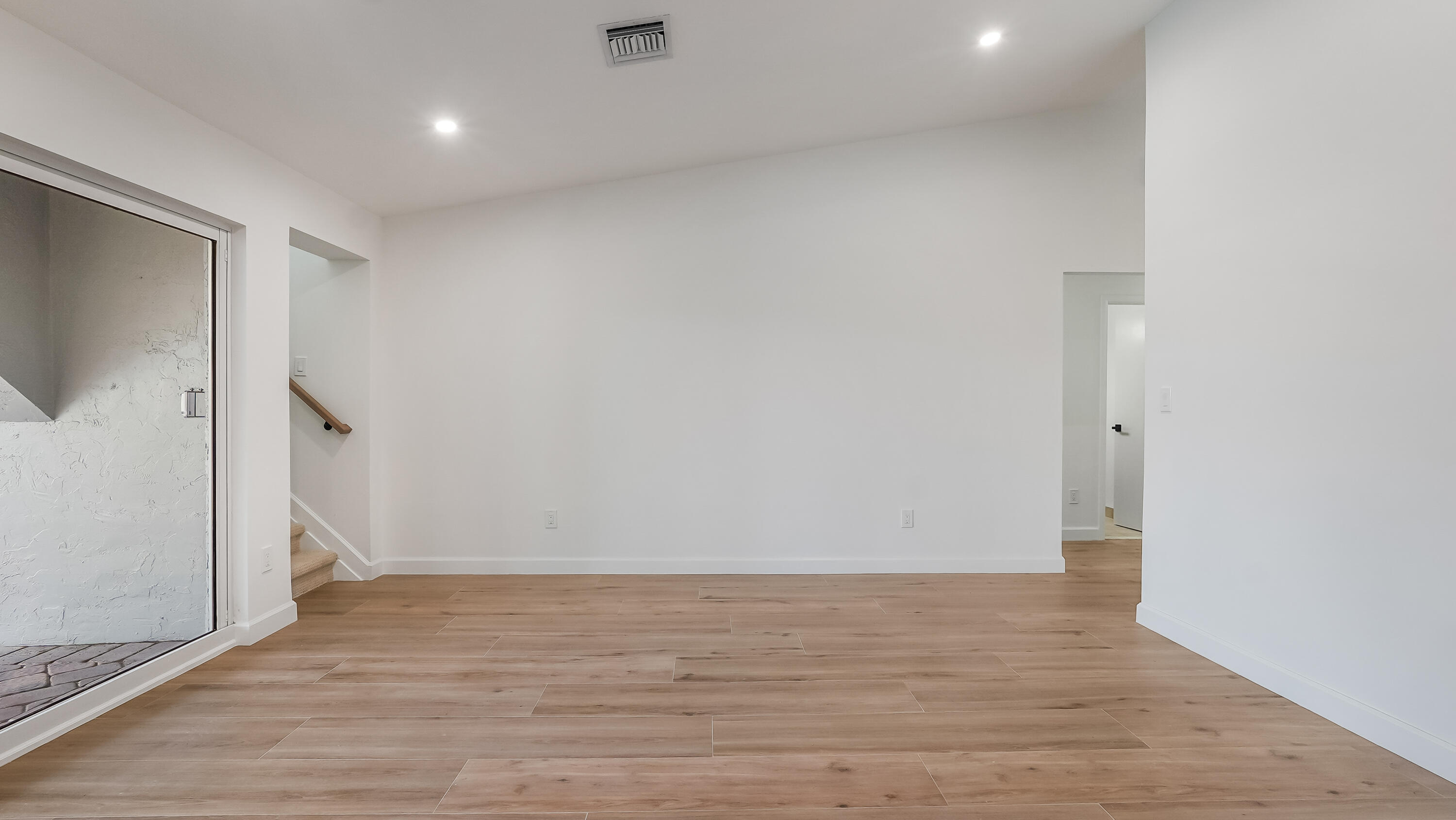 JACARANDA LAKES SECTION SEVEN - Residential