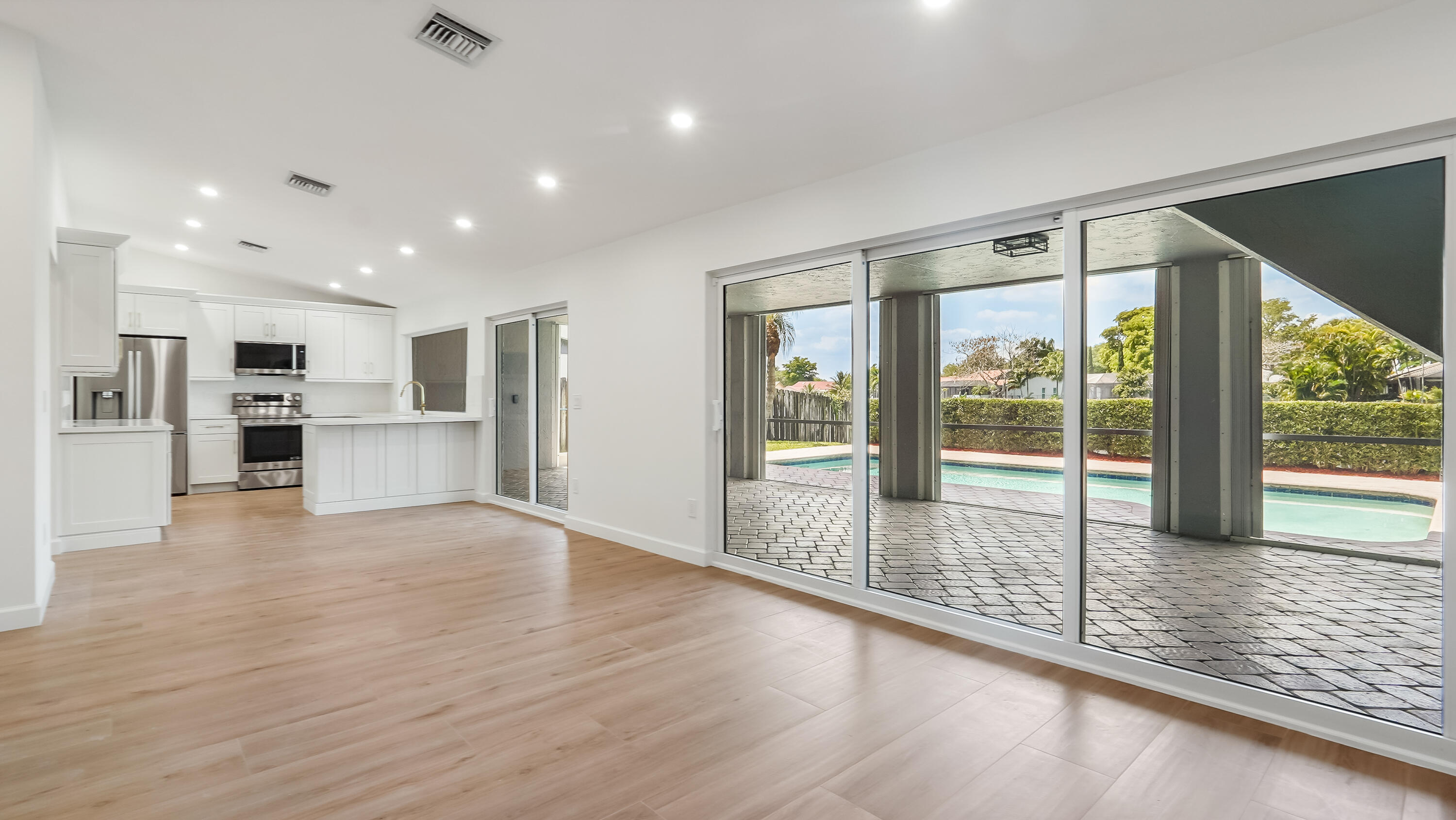 JACARANDA LAKES SECTION SEVEN - Residential