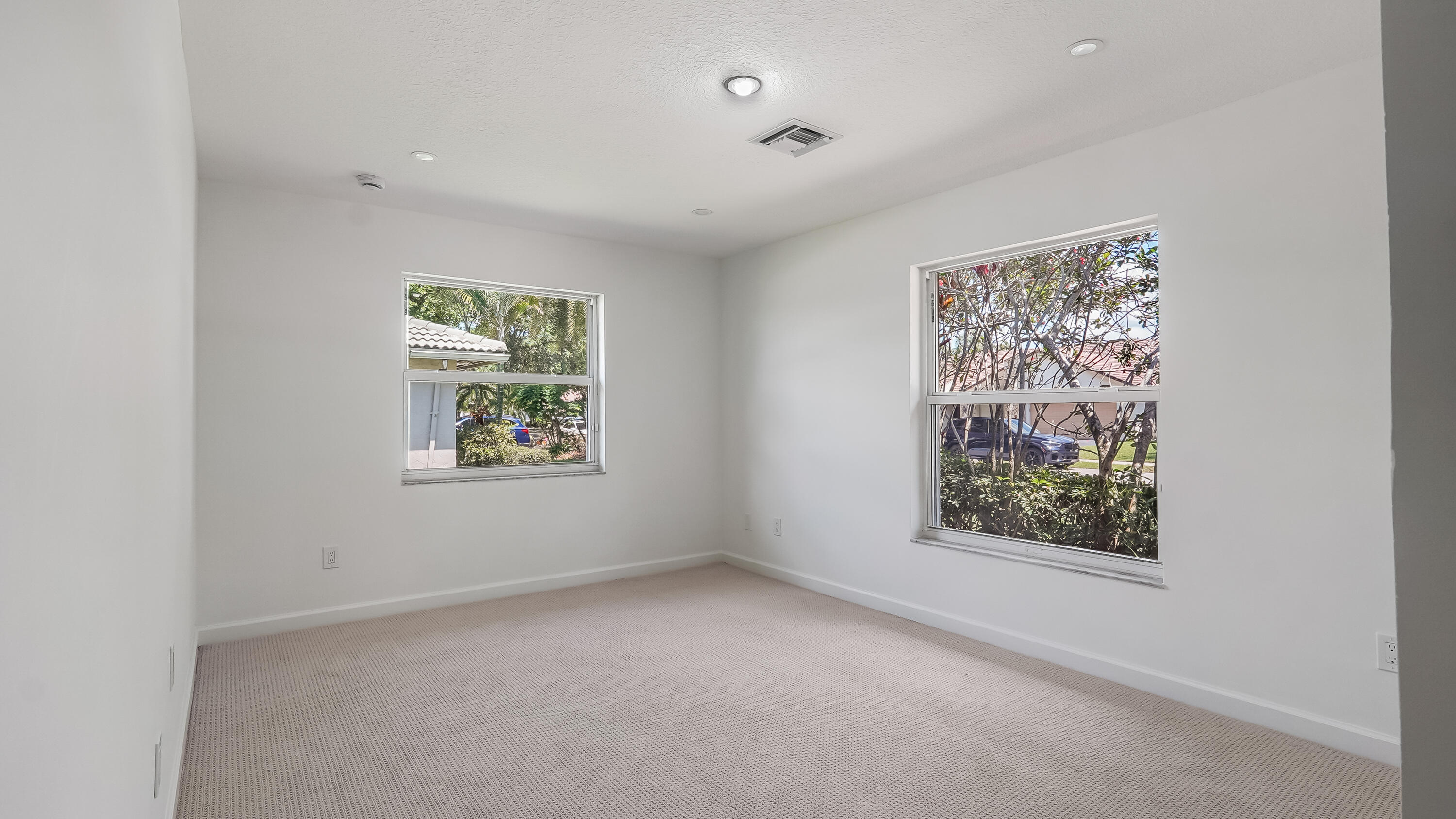 JACARANDA LAKES SECTION SEVEN - Residential