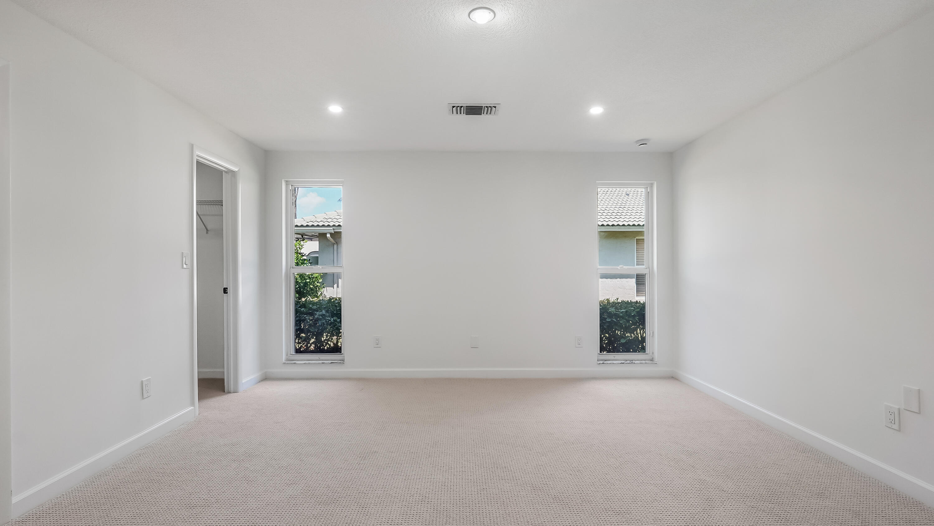 JACARANDA LAKES SECTION SEVEN - Residential