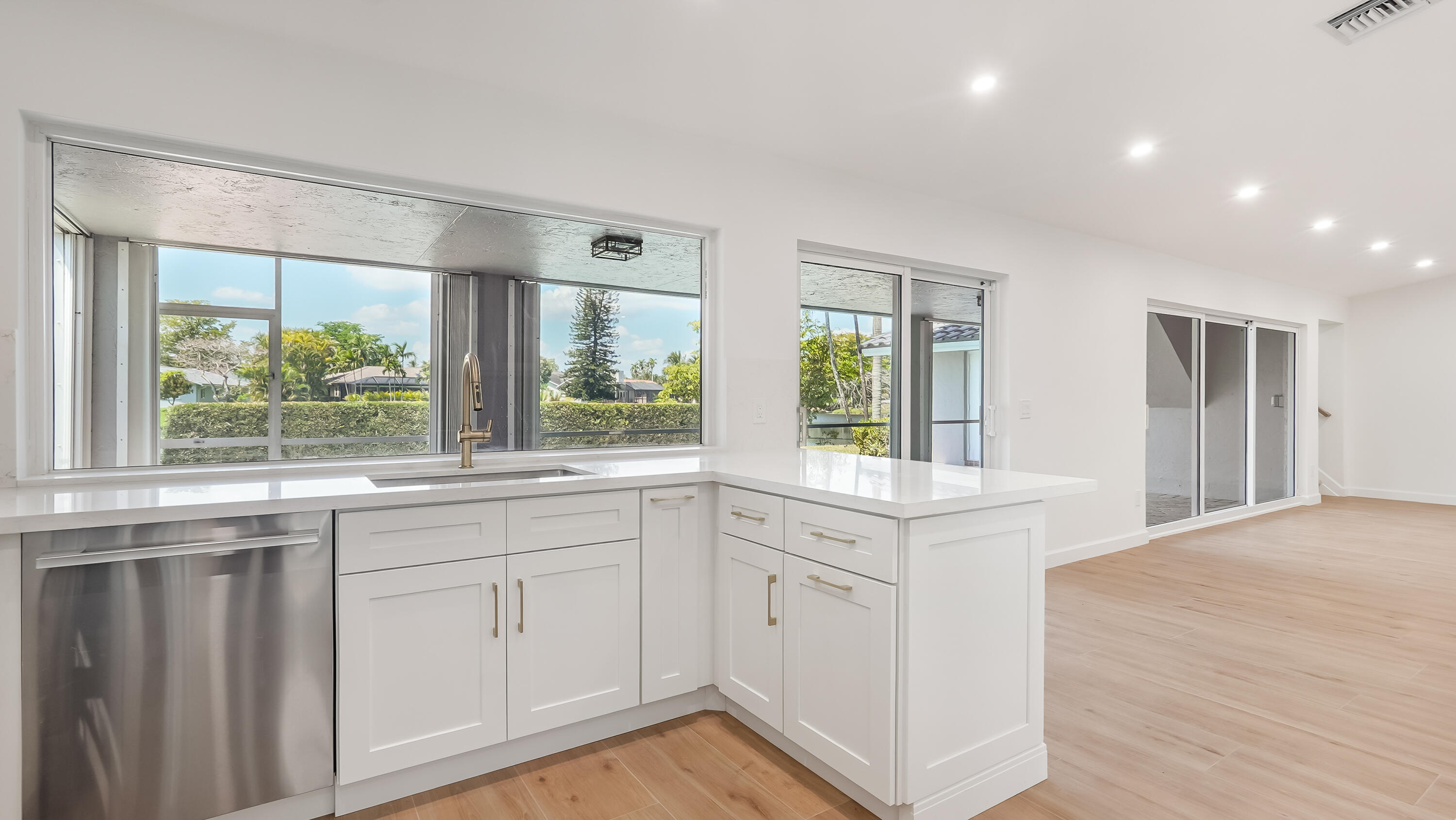 JACARANDA LAKES SECTION SEVEN - Residential