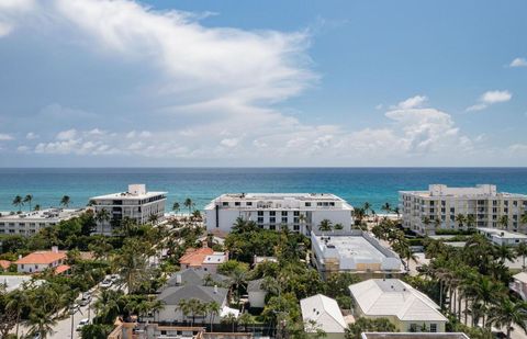 Condominium in Palm Beach FL 170 Chilean Avenue Ave 6.jpg