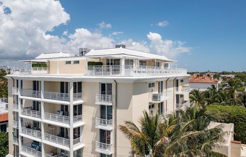 Condominium in Palm Beach FL 170 Chilean Avenue Ave 1.jpg