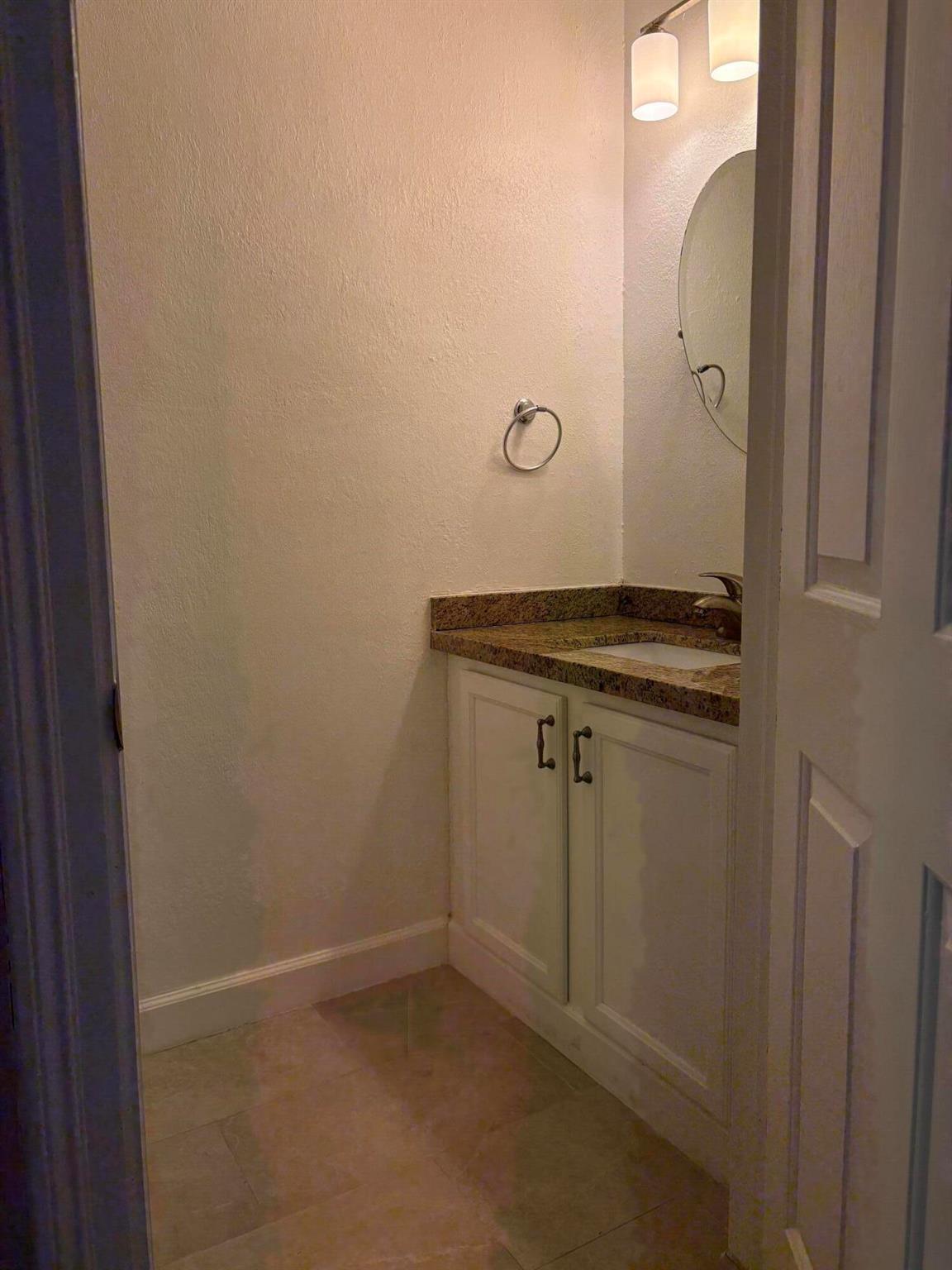 CITYSIDE CONDO - Residential