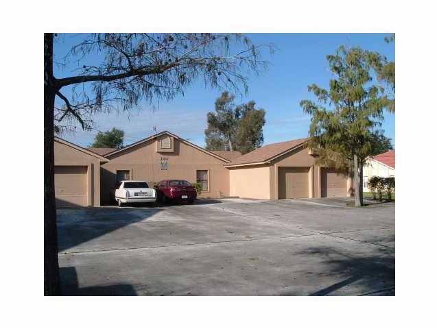 GREENVIEW SHORES 2 OF WEL - Residential Lease