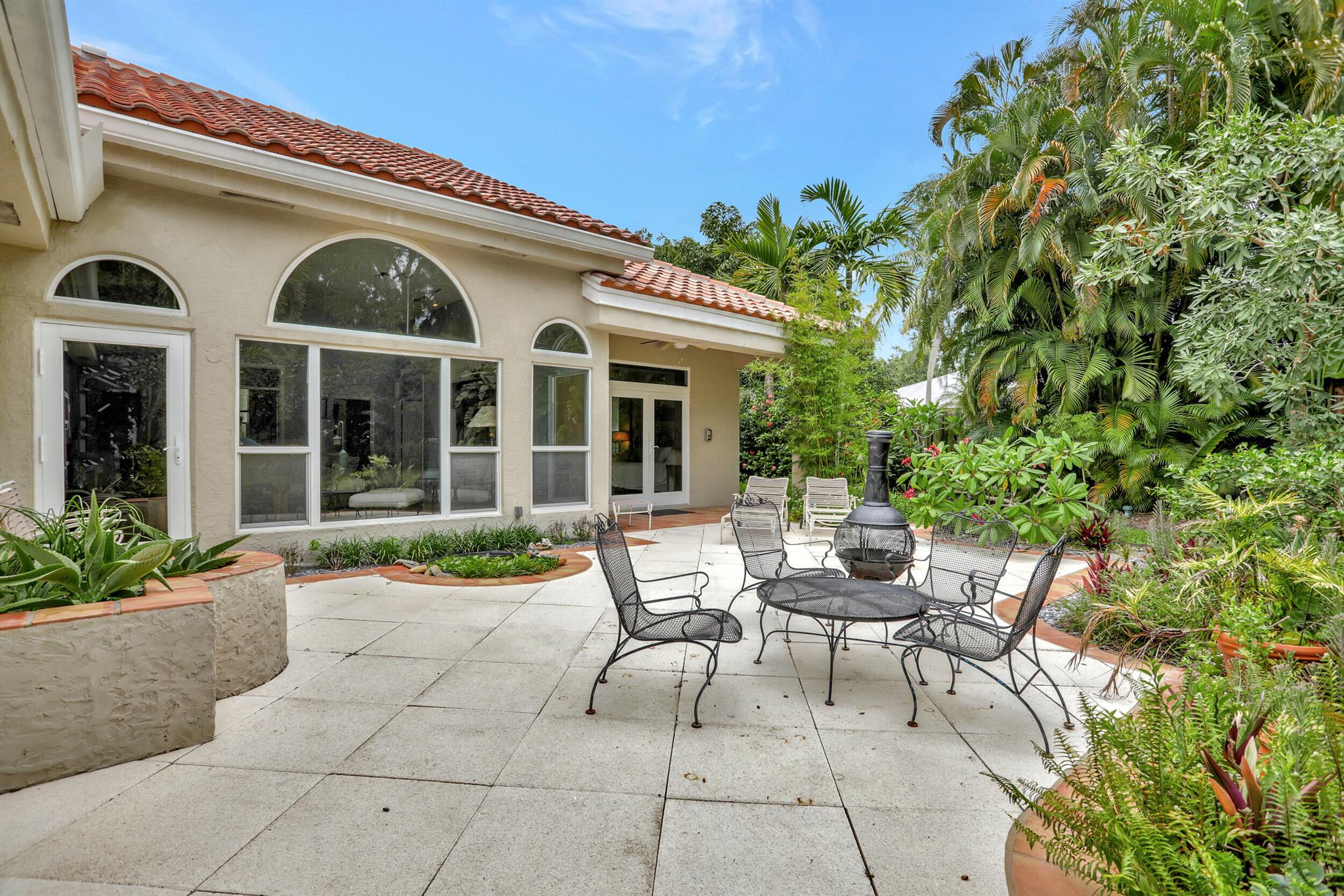 PALM BEACH FARMS CO 10 - Residential