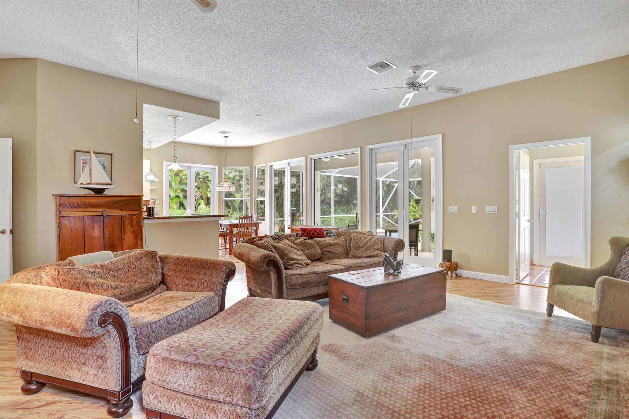 PALM BEACH FARMS CO 10 - Residential