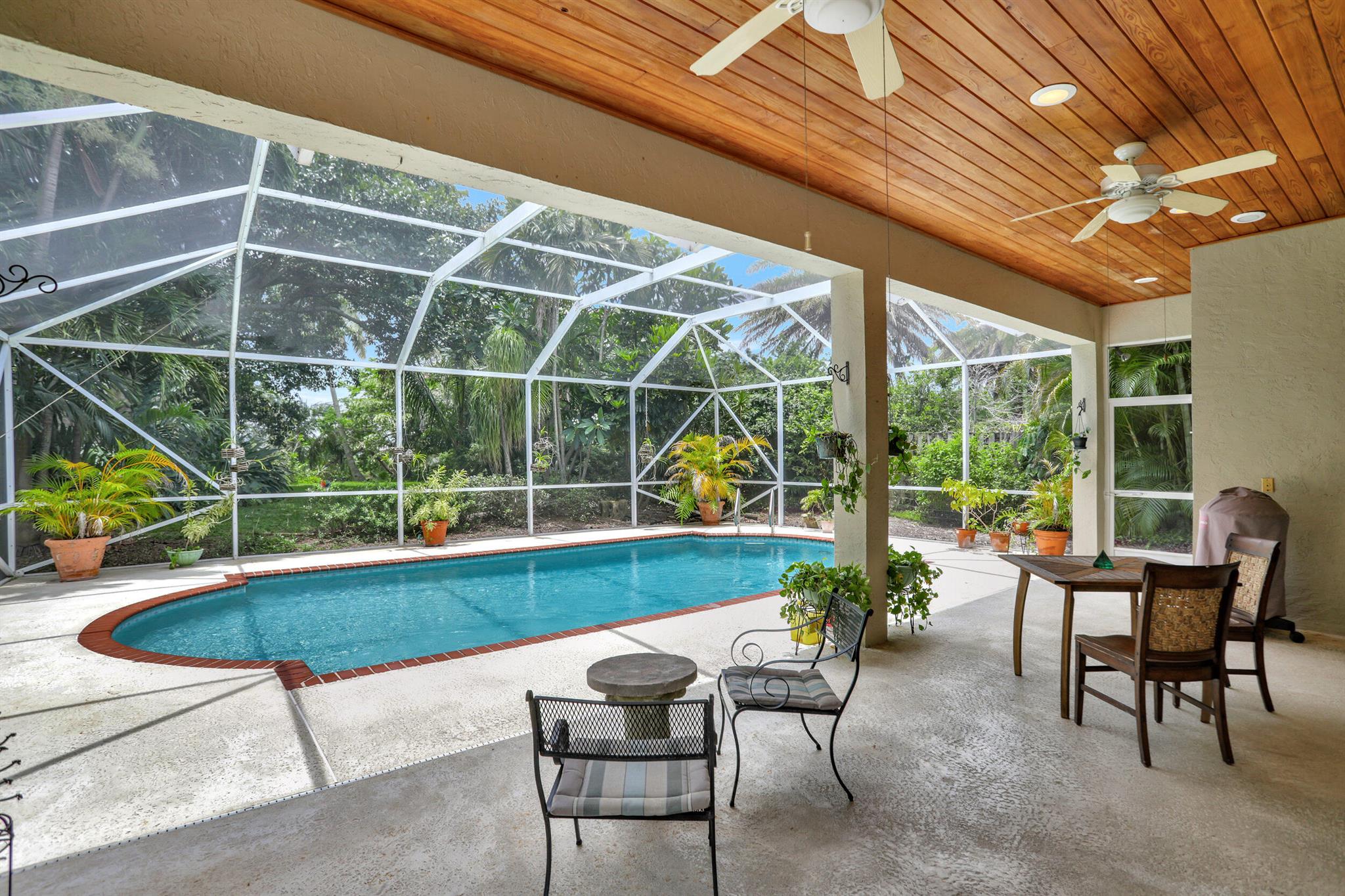 PALM BEACH FARMS CO 10 - Residential