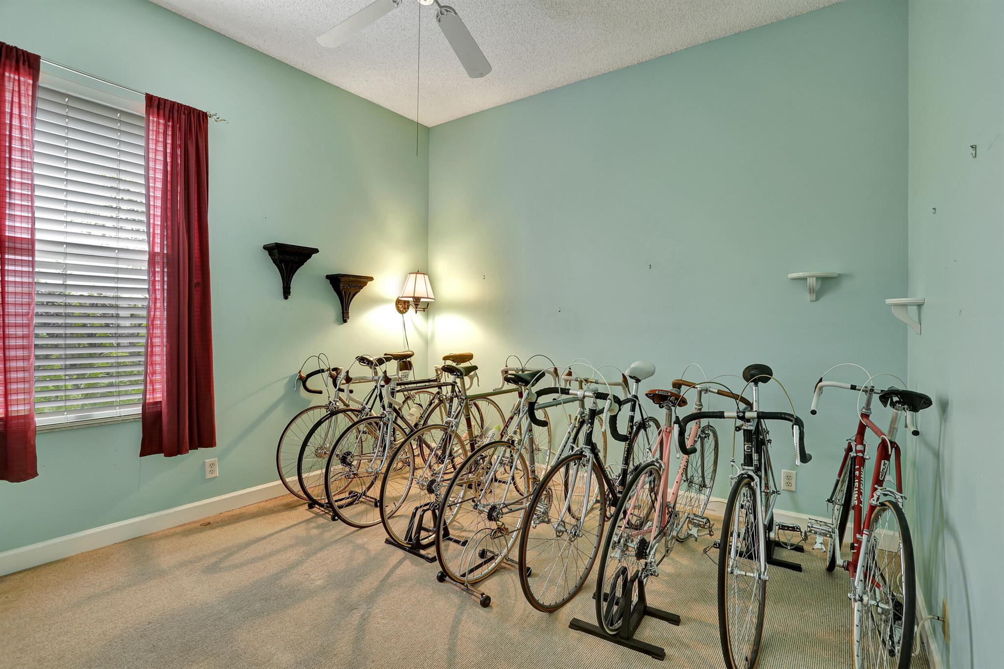 PALM BEACH FARMS CO 10 - Residential