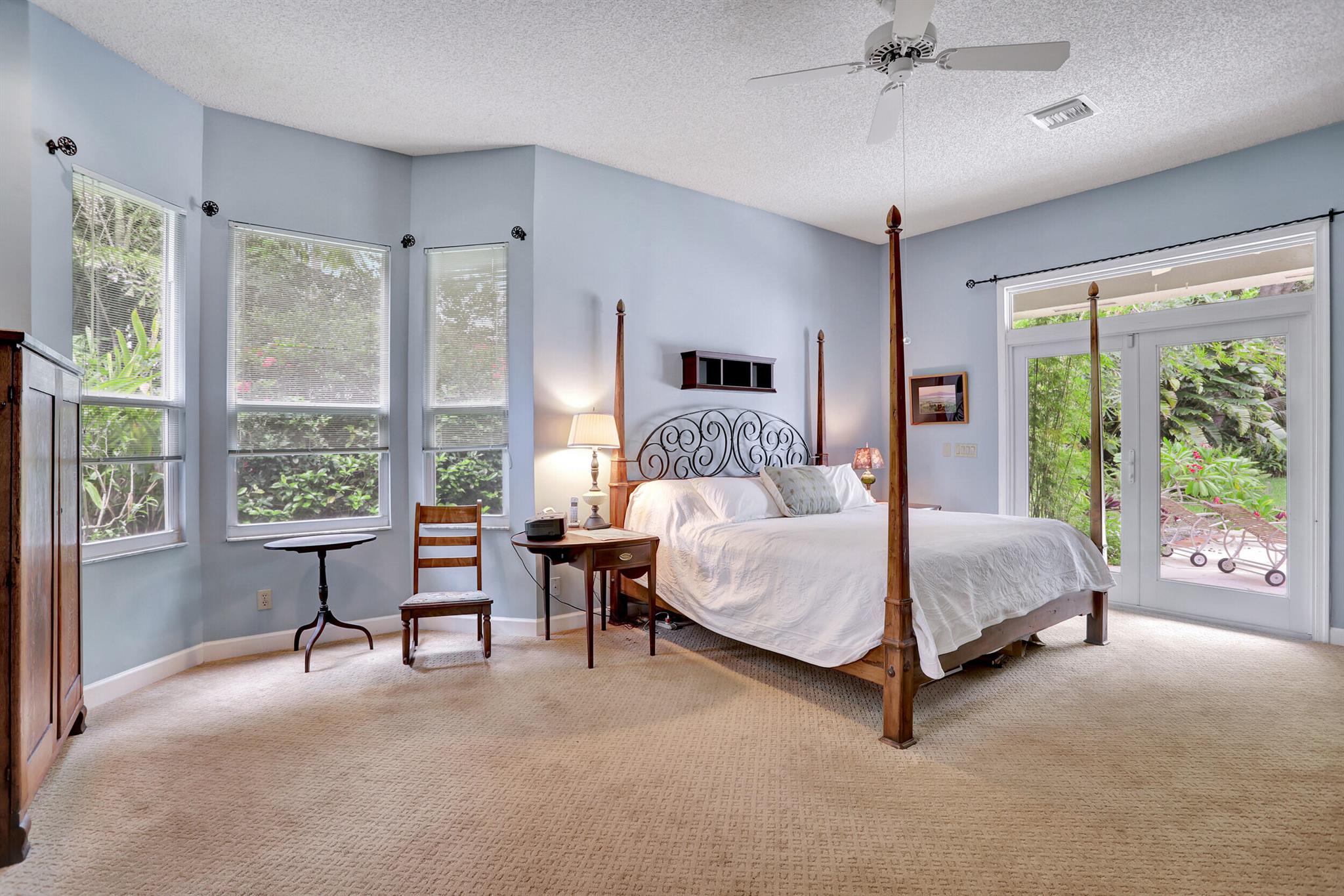 PALM BEACH FARMS CO 10 - Residential