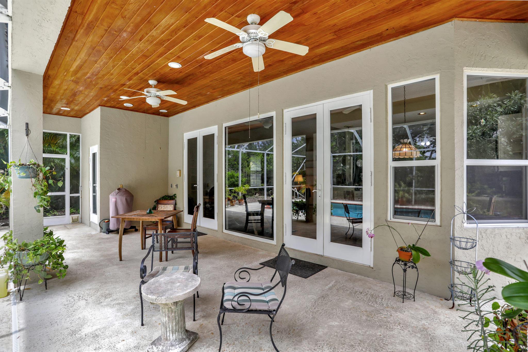 PALM BEACH FARMS CO 10 - Residential