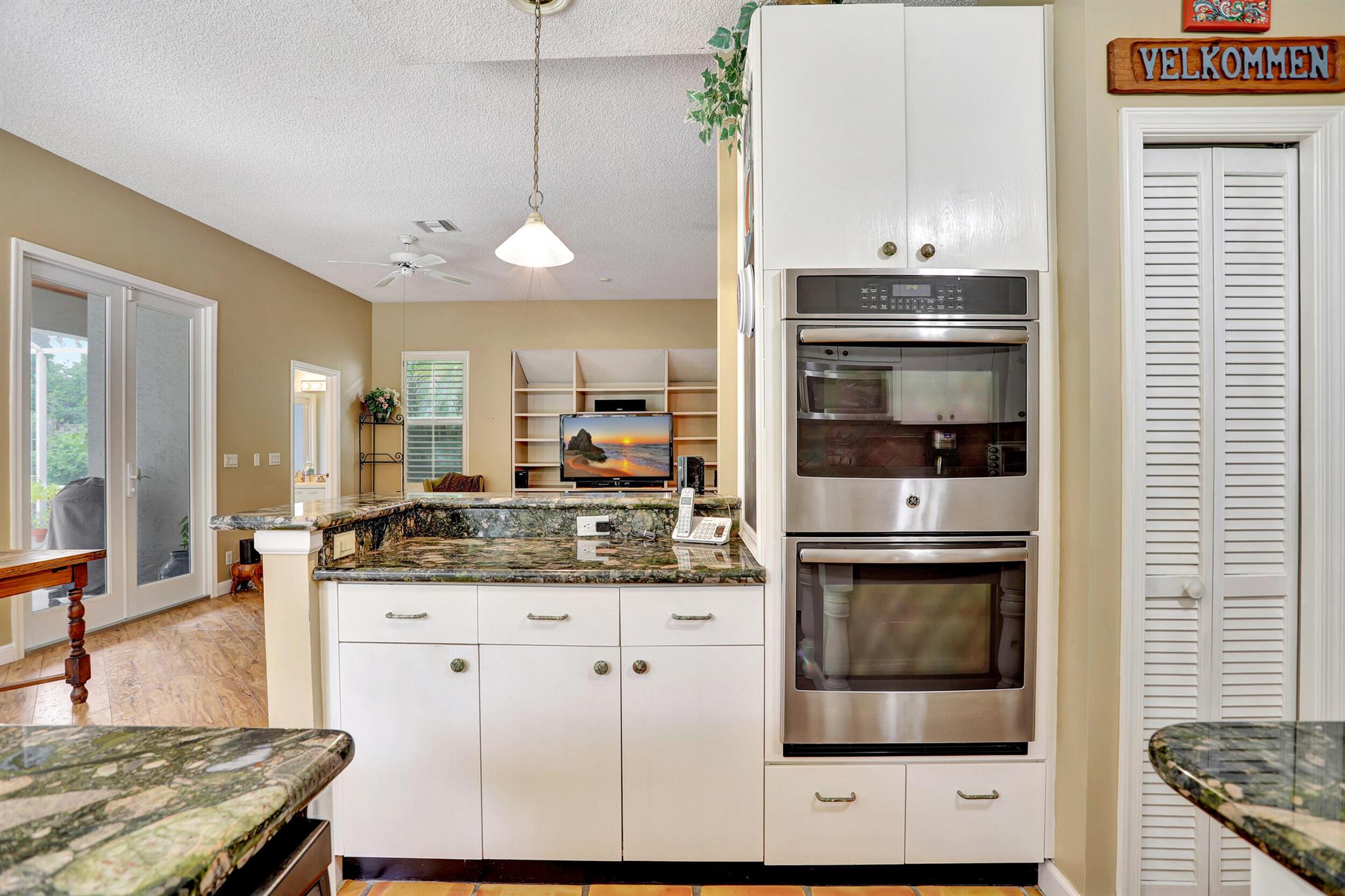 PALM BEACH FARMS CO 10 - Residential