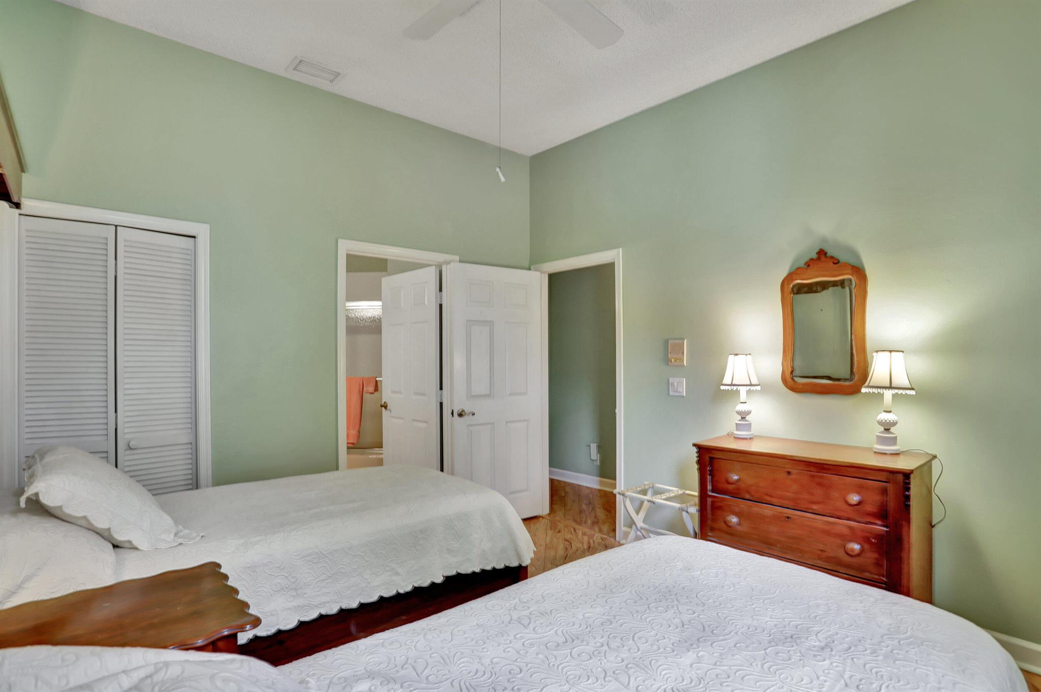 PALM BEACH FARMS CO 10 - Residential