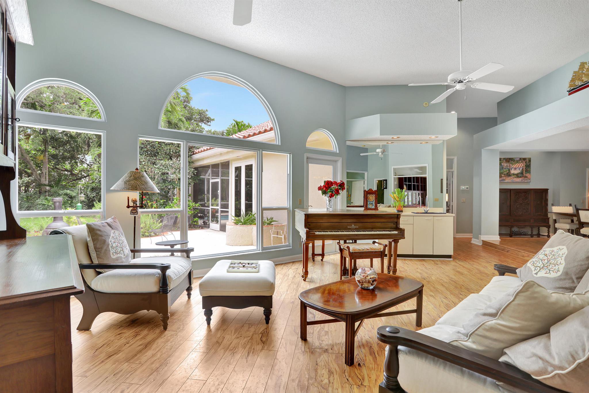 PALM BEACH FARMS CO 10 - Residential